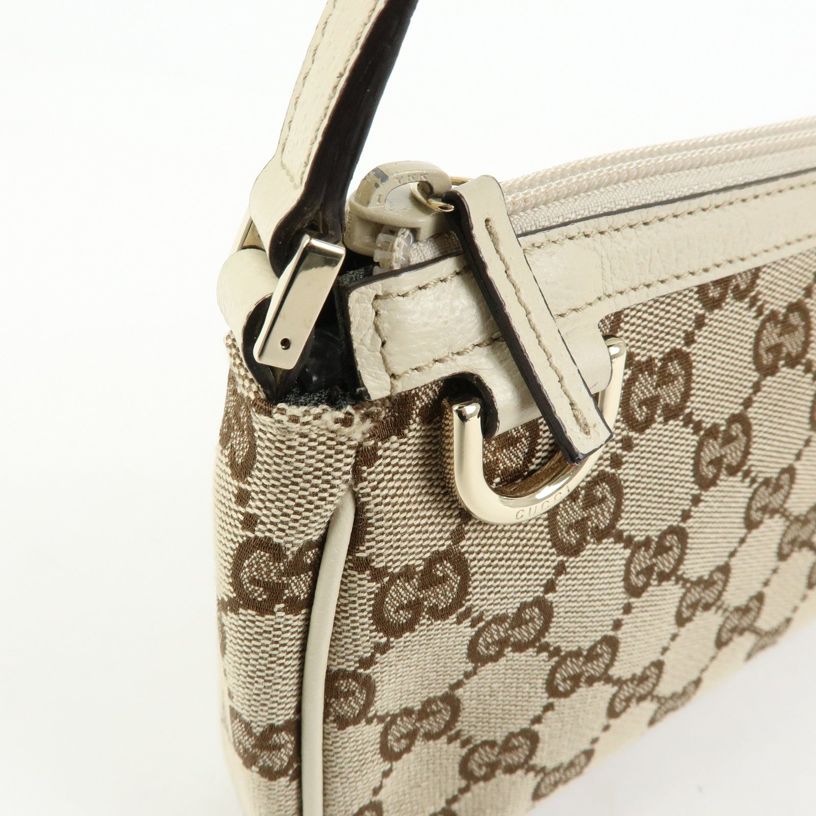 GUCCI GG Canvas Leather Accessory Pouch Hand Bag Beige White 145750