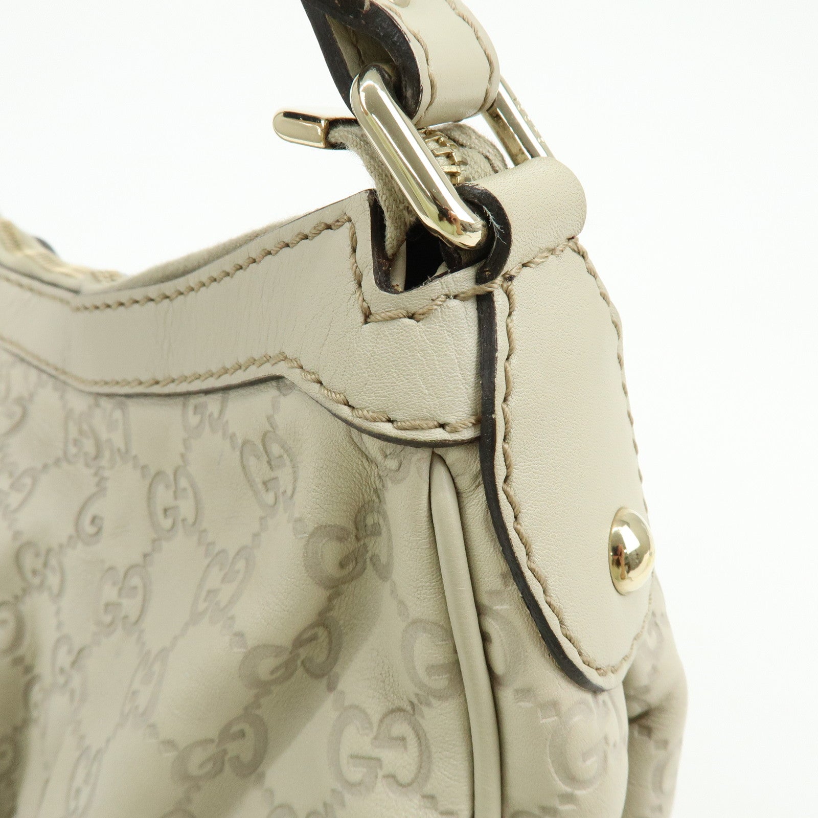 GUCCI Sukey Guccissima Leather Shoulder Bag Hand Bag White 232955