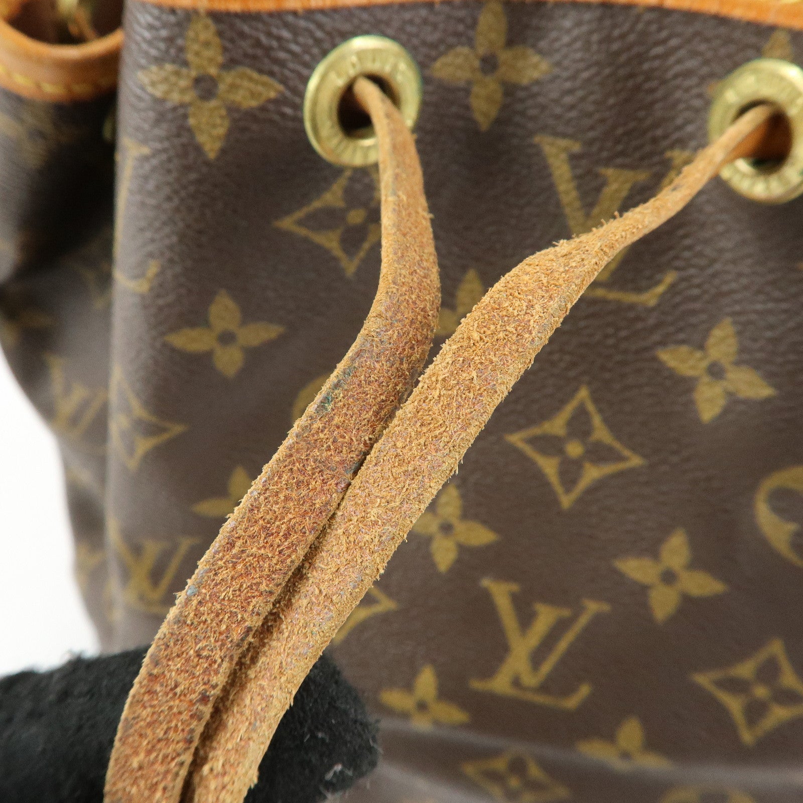 Louis Vuitton Monogram Petit Noe Shoulder Bag Brown M42226