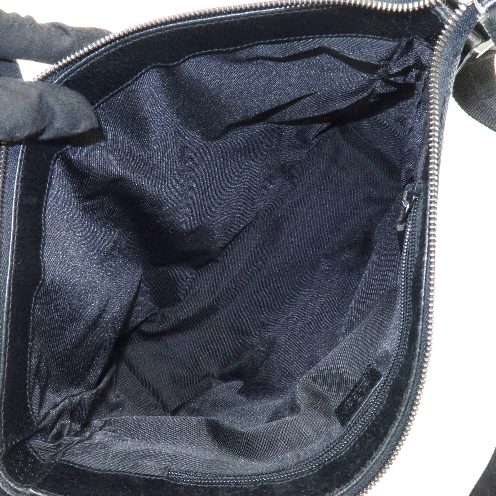 GUCCI GG Canvas Leather Shoulder Bag Messenger Bag Black 110054