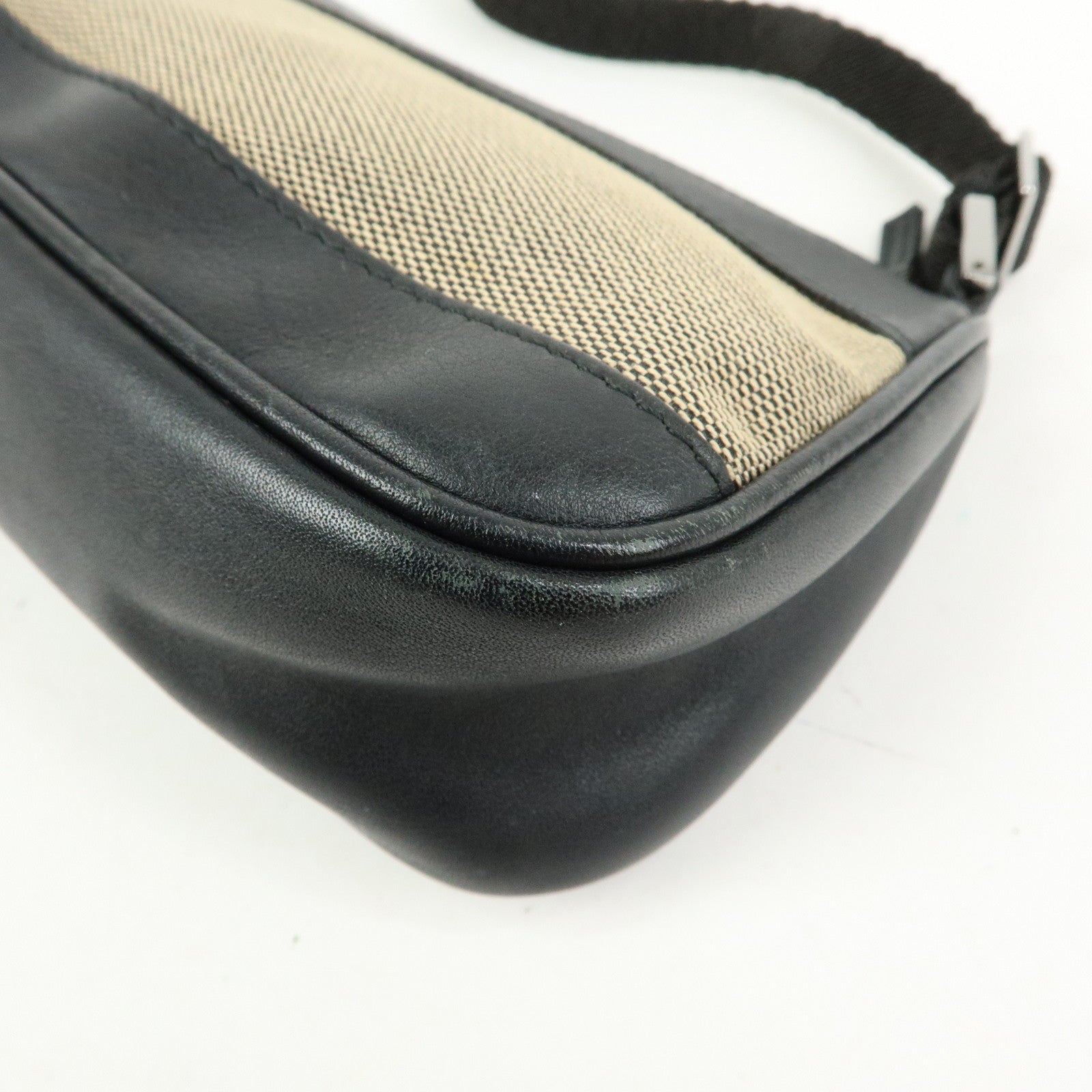 GUCCI Logo Canvas Leather Small Hand Bag Black Beige 92820