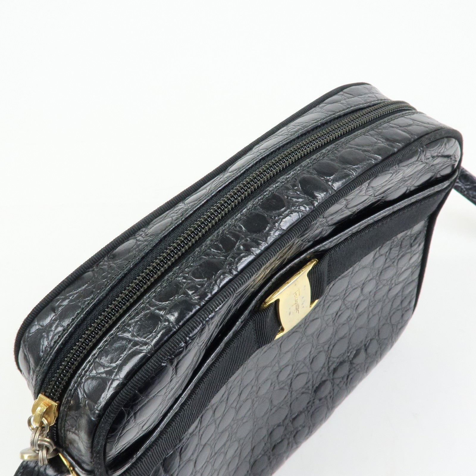 Ferragamo Vara Embossed Leather Shoulder Bag Crossbody Bag Black