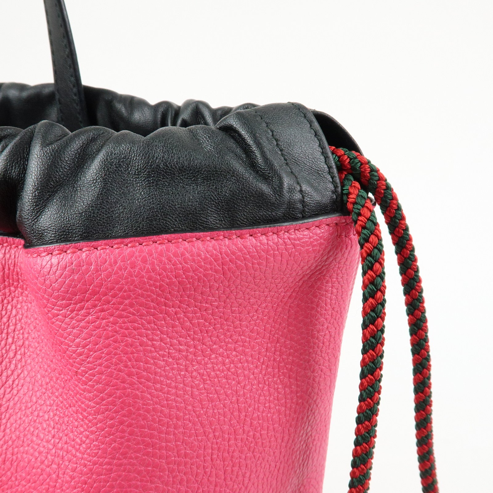 GUCCI Sherry Vintage Logo Leather Backpack Pink 516639