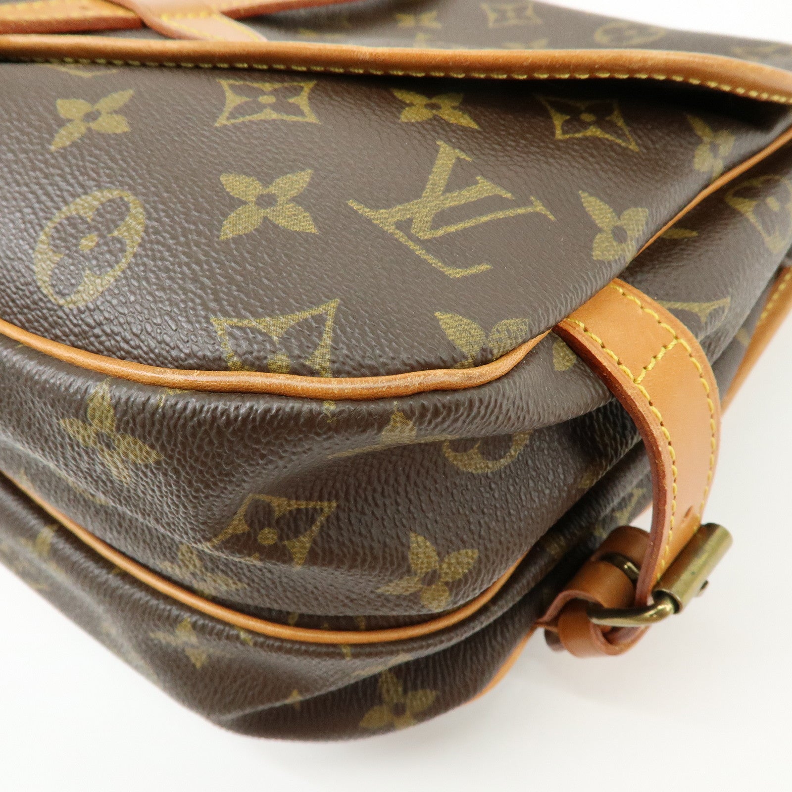 Louis Vuitton Monogram Saumur 30 Shoulder Bag Brown M42256