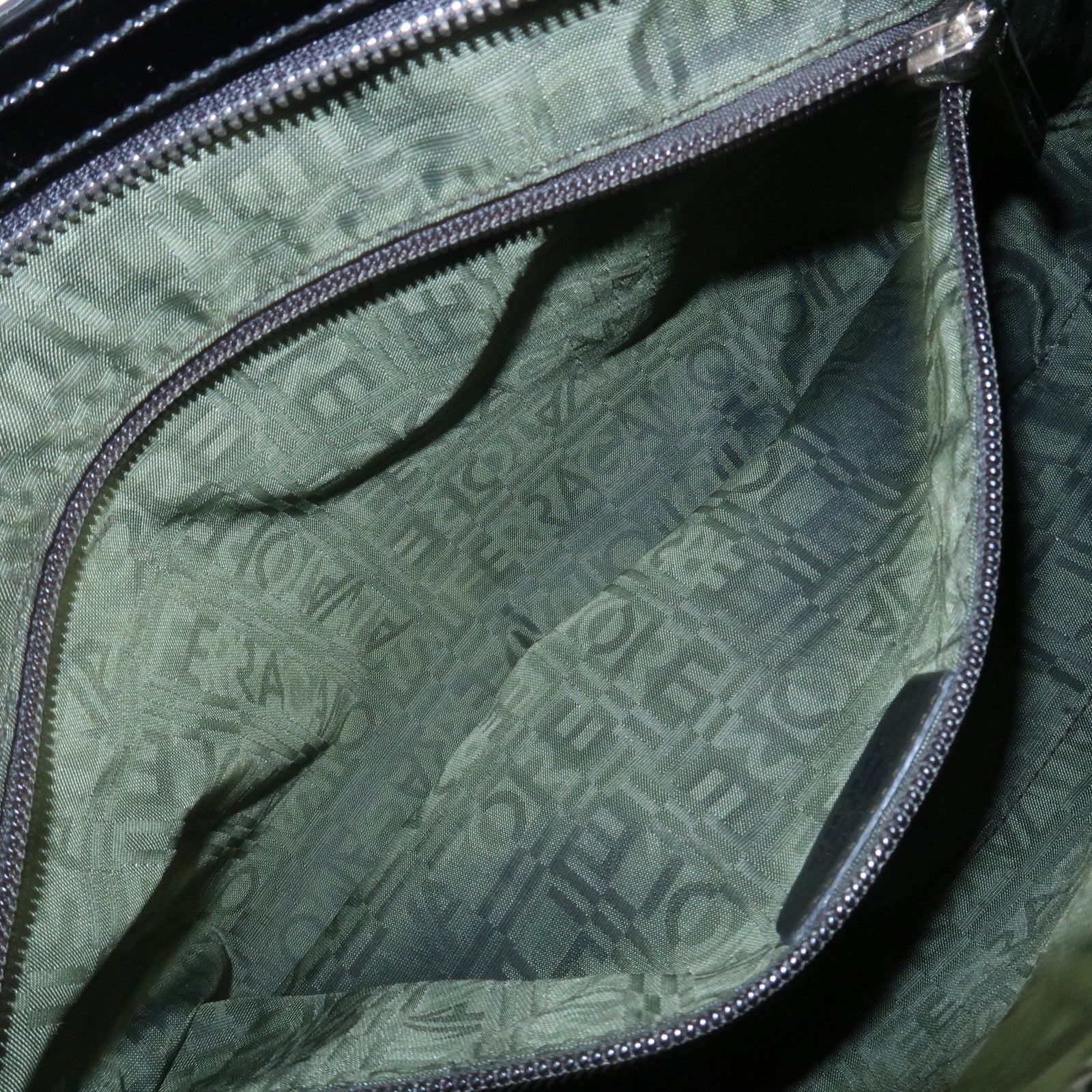 Ferragamo Gancini Patent Leather Shoulder Bag Black Silver HDW Used