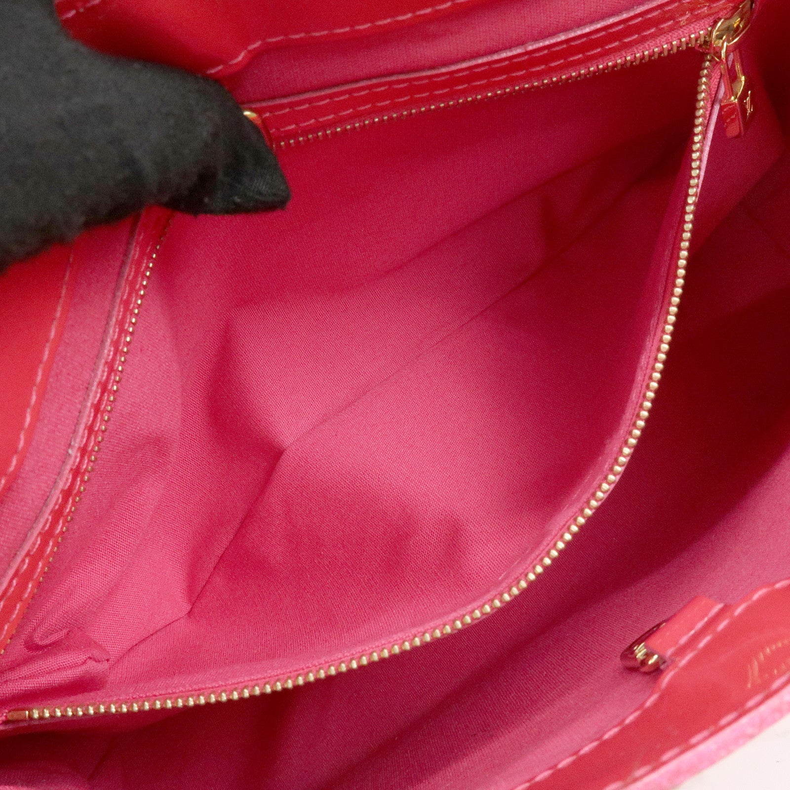 Louis Vuitton Monogram Vernis Wilshire PM Hand Bag Rose Pop M93643