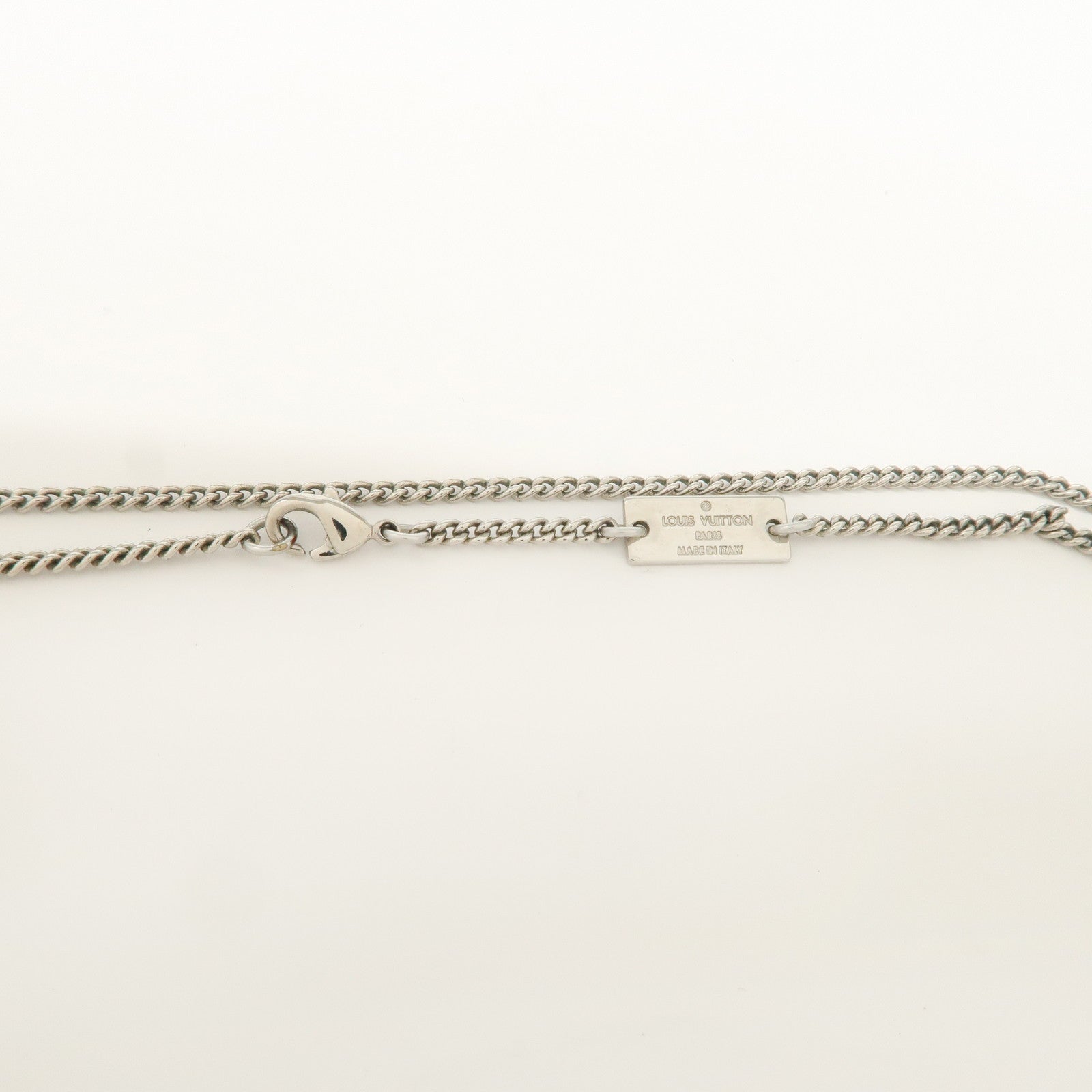 Louis Vuitton Monogram Metal Locket Necklace Silver M62484