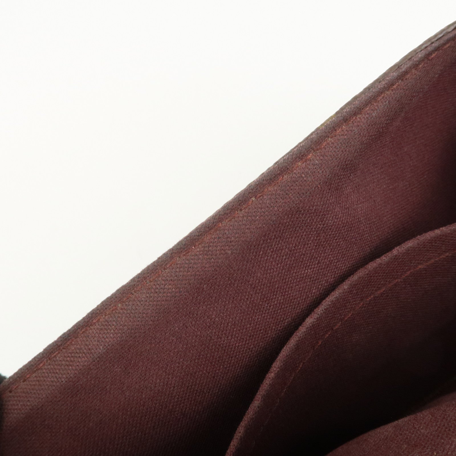 Louis Vuitton Monogram Favorite MM Shoulder Bag Brown M40718