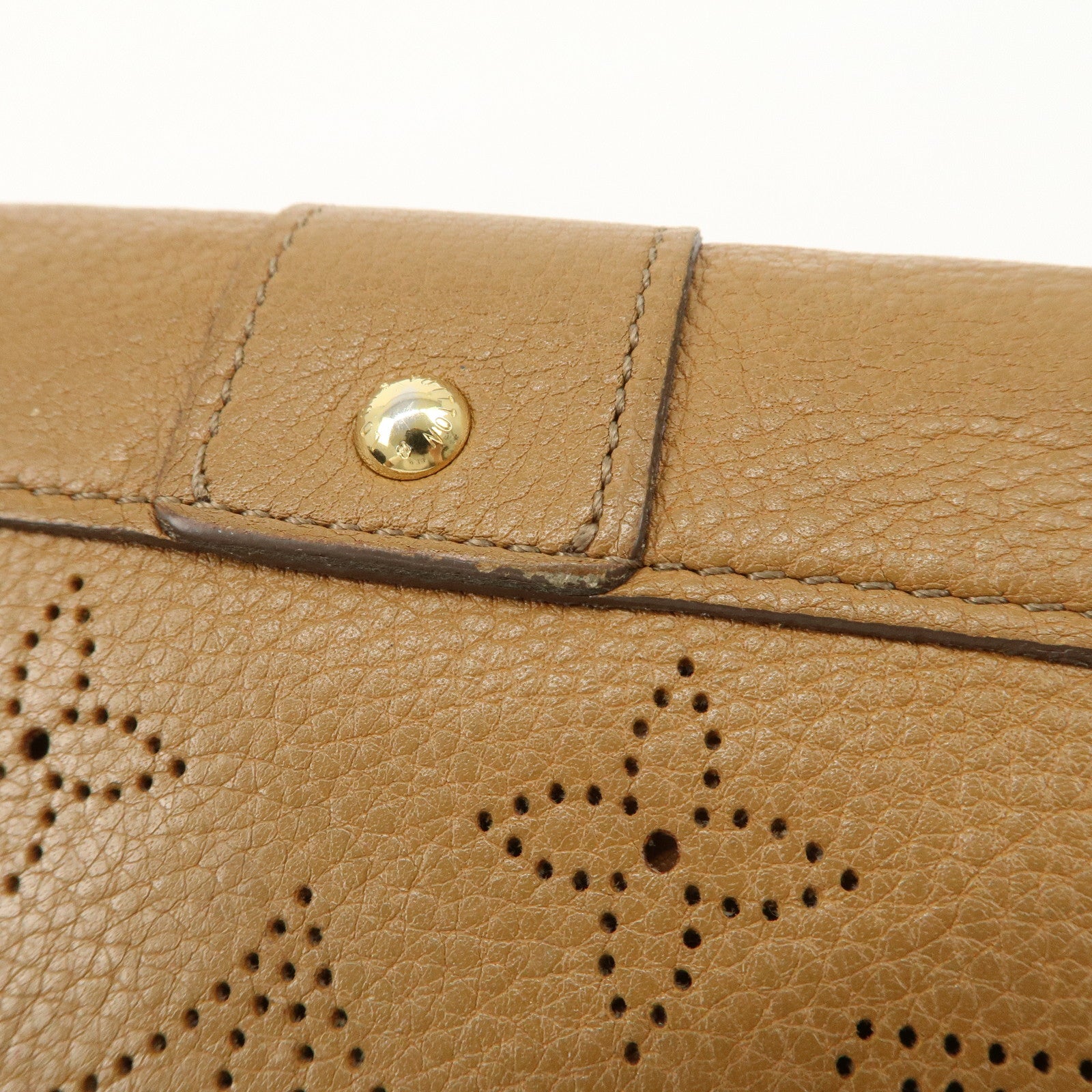 Louis Vuitton Monogram Mahina Portefeuille Iris Wallet M58140