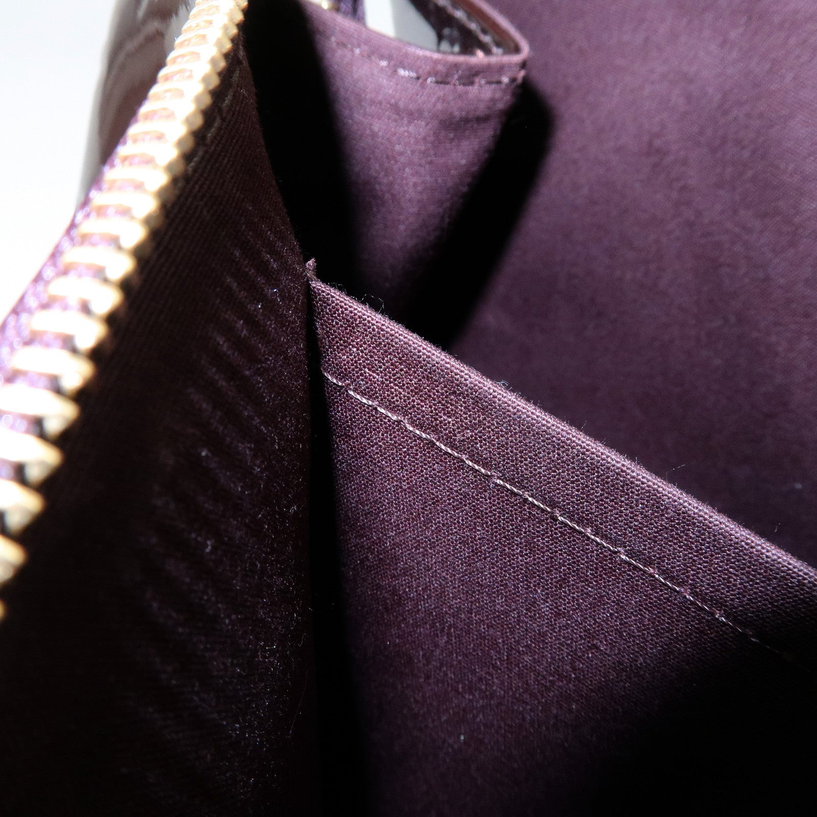 Louis Vuitton Monogram Vernis Rosewood Avenue Hand Bag M93510