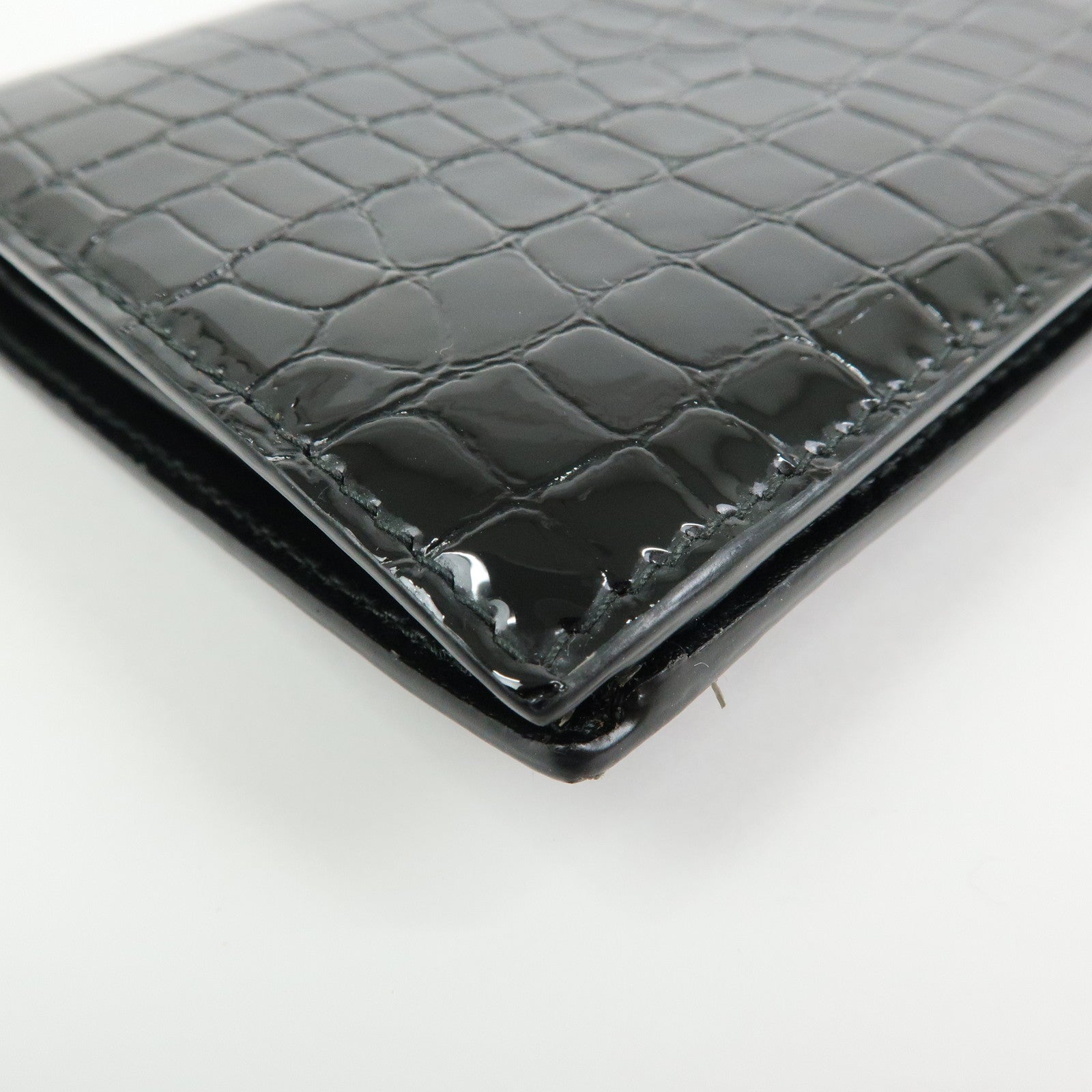 MIU MIU Embossed Patent Leather Bi-fold Compact Wallet Black 5MV204