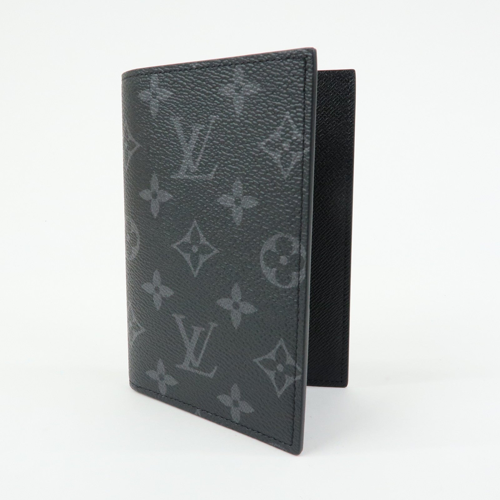 Louis Vuitton Monogram Eclipse Couverture de Passeport NM M64501