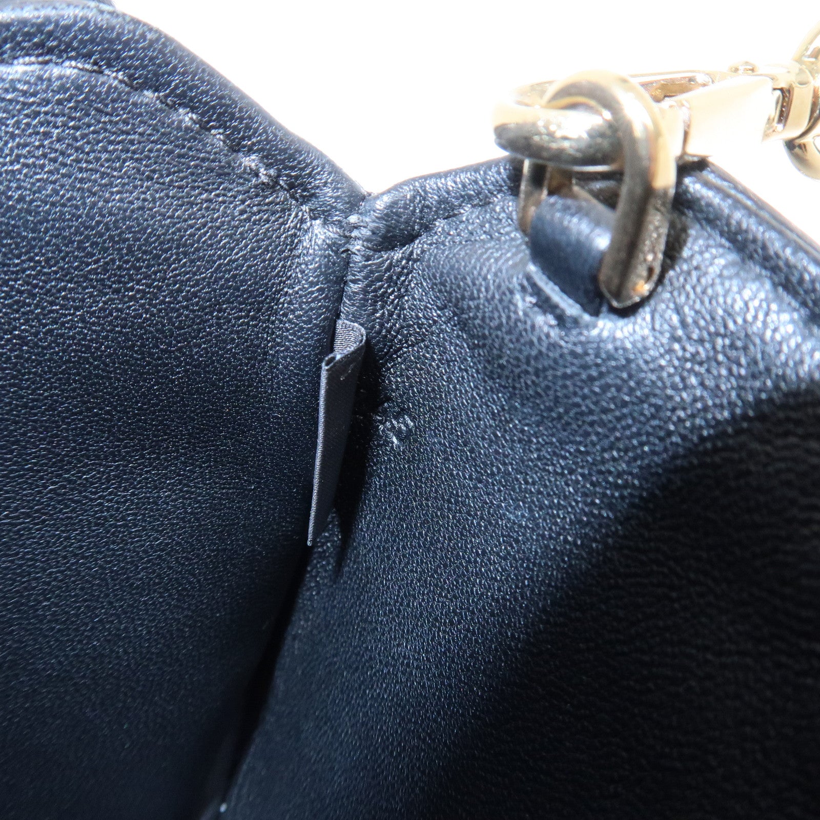 MIU MIU Matelasse Nappa Leather Chain Shoulder Bag Phone Case Black