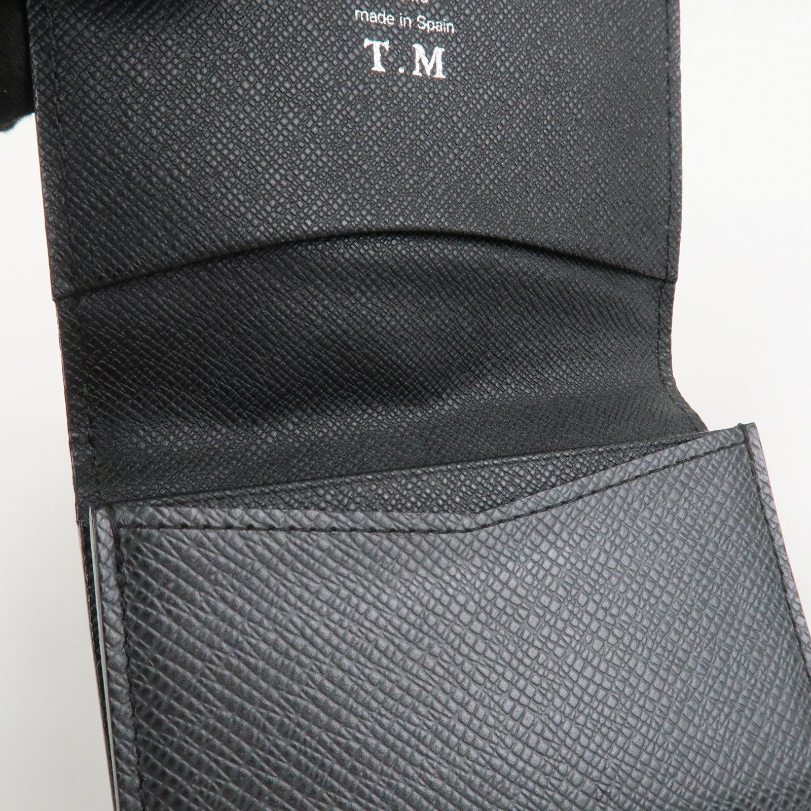 Louis Vuitton Taiga Enveloppe Cartes de Visite Card Case M30922