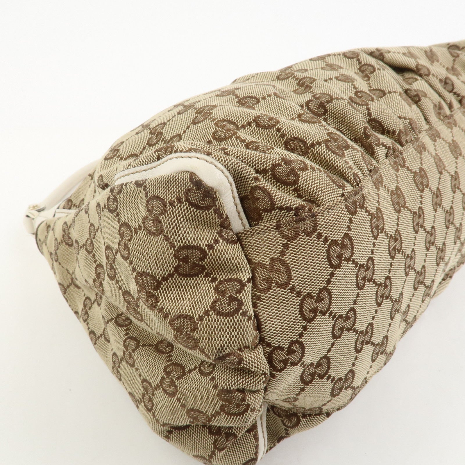 GUCCI Abbey GG Monogram Canvas Leather Shoulder Bag Beige 189833