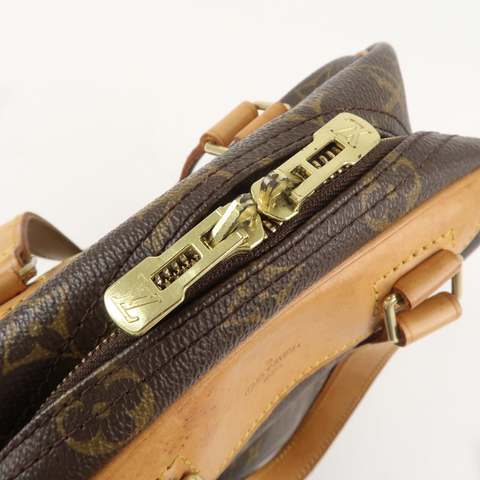 Louis Vuitton Monogram Excursion Shoes Case Hand Bag M41450