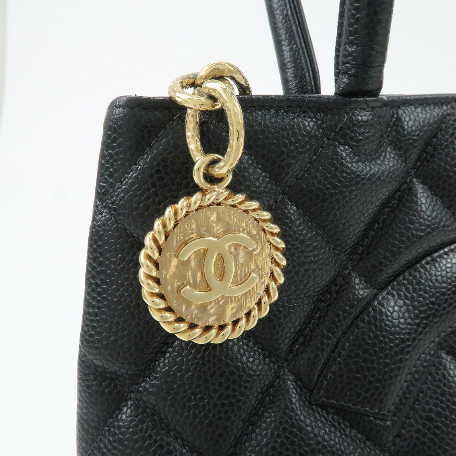 CHANEL Caviar Skin Matelasse Tote Bag Black A01804