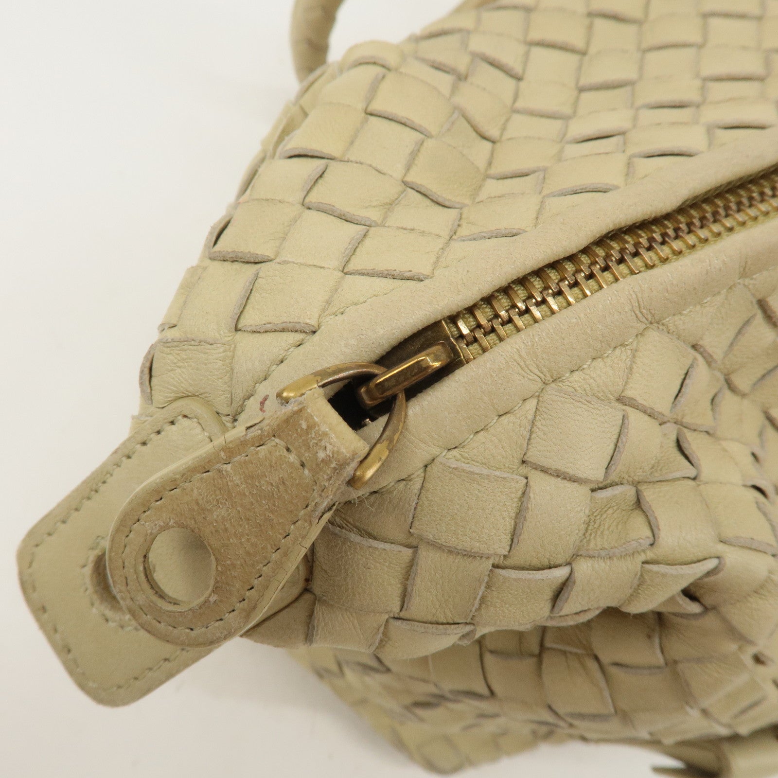 BOTTEGA VENETA Intrecciato Leather Boston Bag Beige 173398