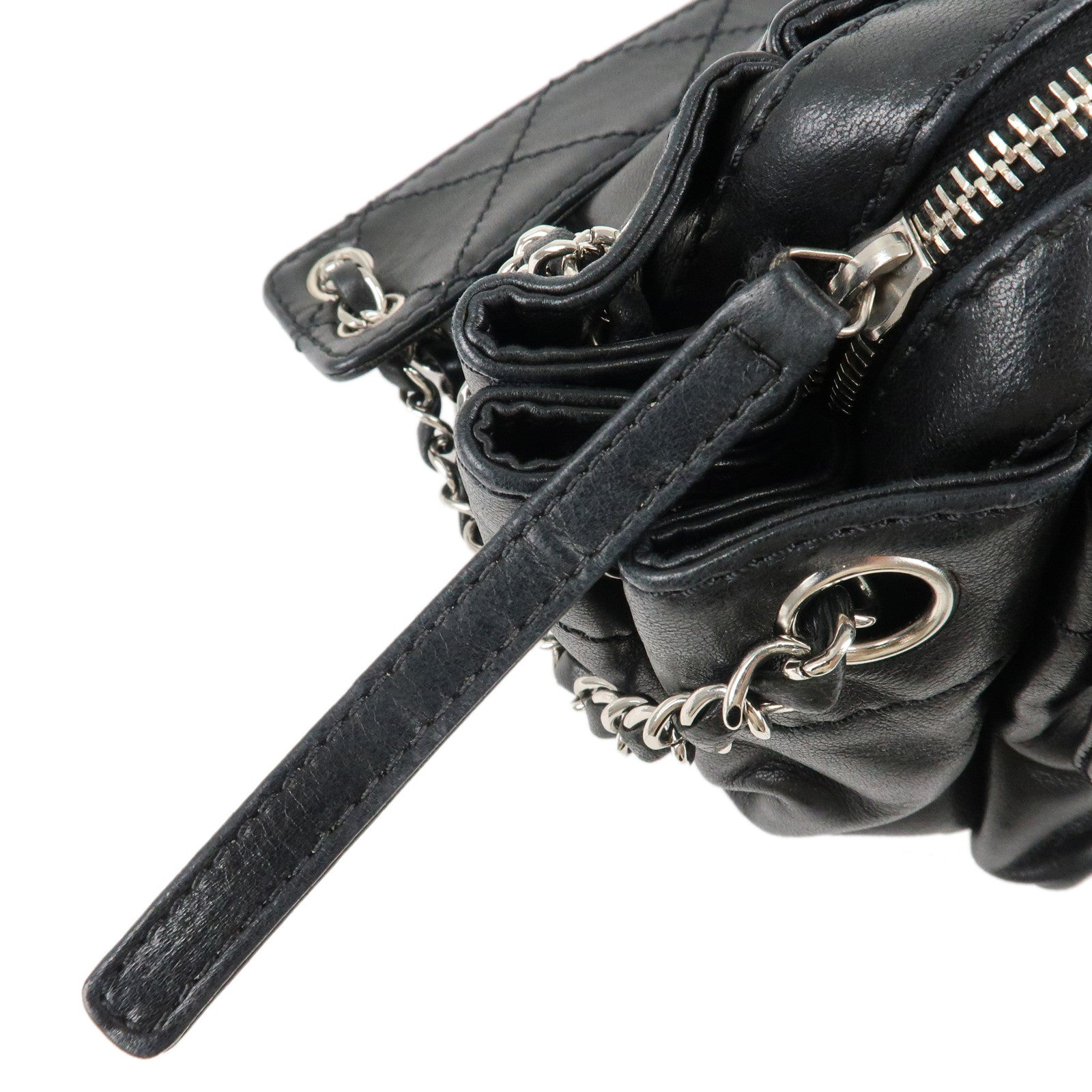 CHANEL Matelasse LambSkin Chain Shoulder Bag Black Silver Hardware