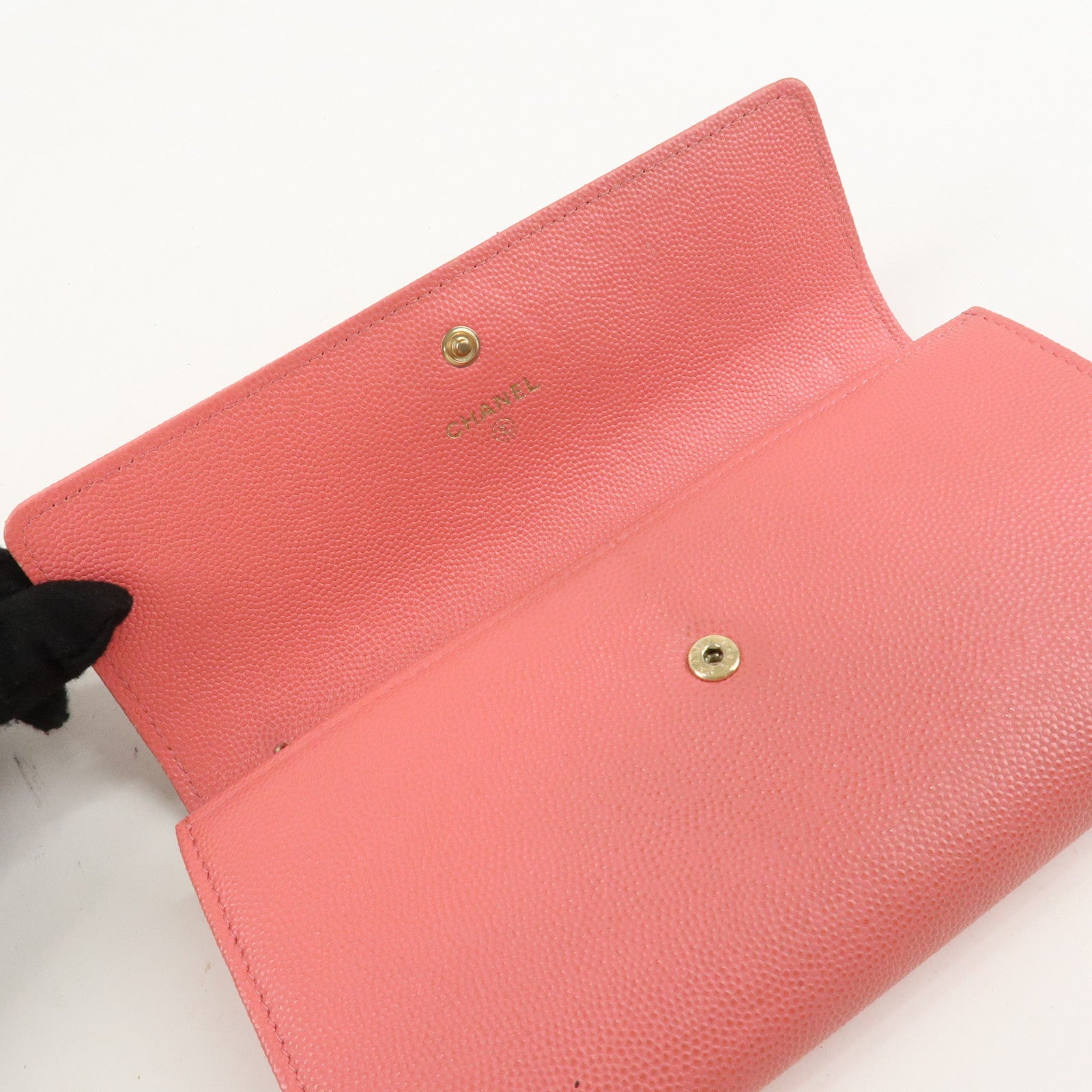 CHANEL Caviar Skin Coco Mark Bi-fold Long Wallet Pink