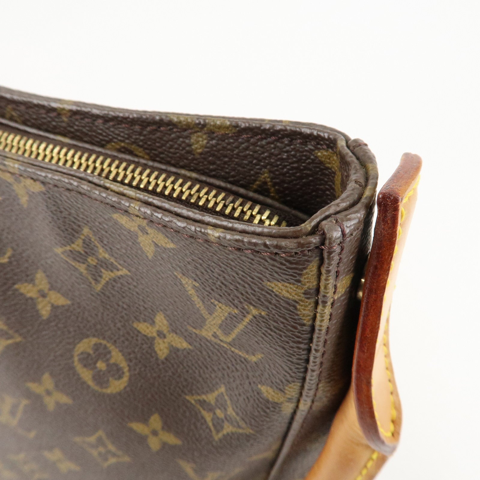 Louis Vuitton Monogram Looping GM Shoulder Bag M51145