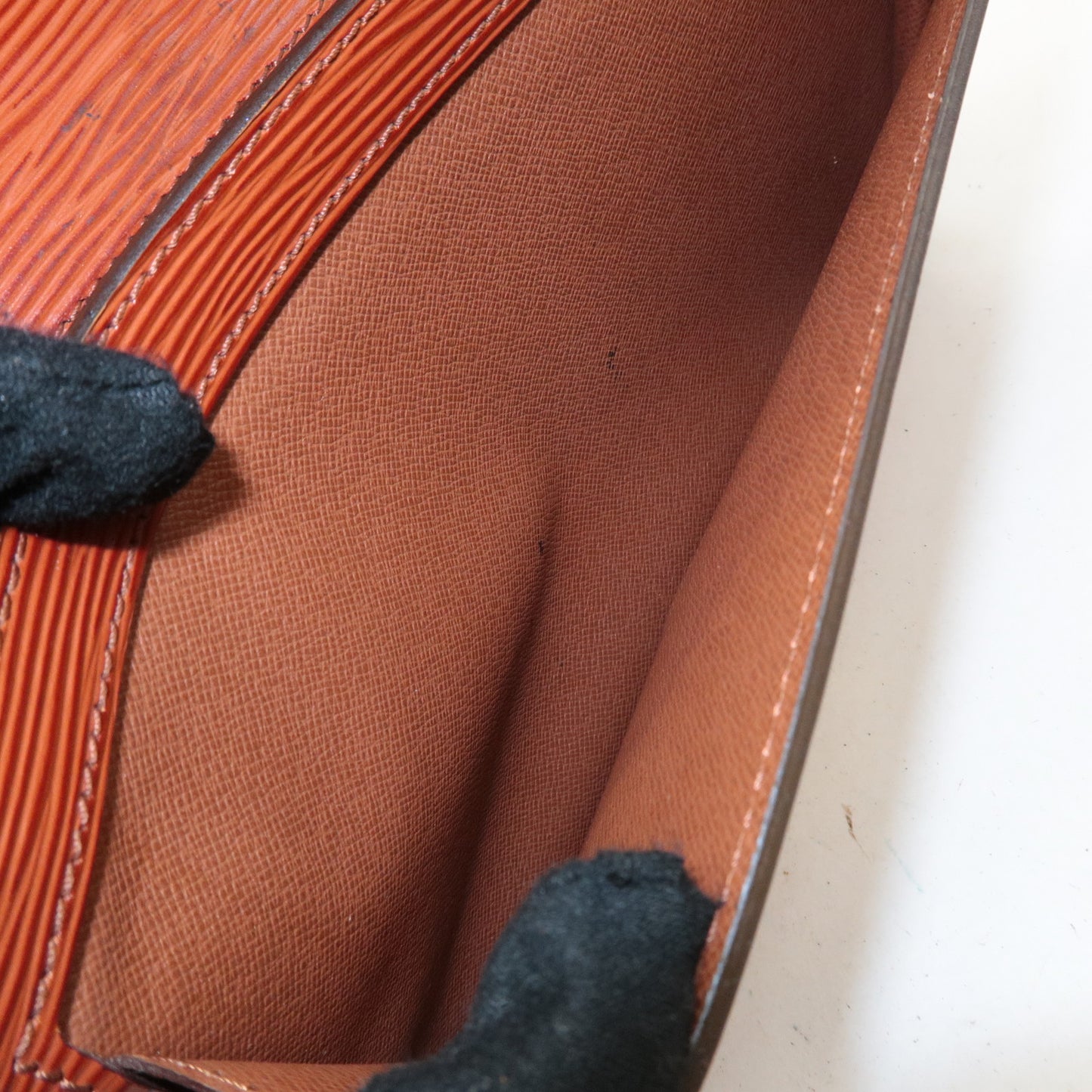 Louis Vuitton Epi Sellier Dragonne Clutch Bag Purse M52613
