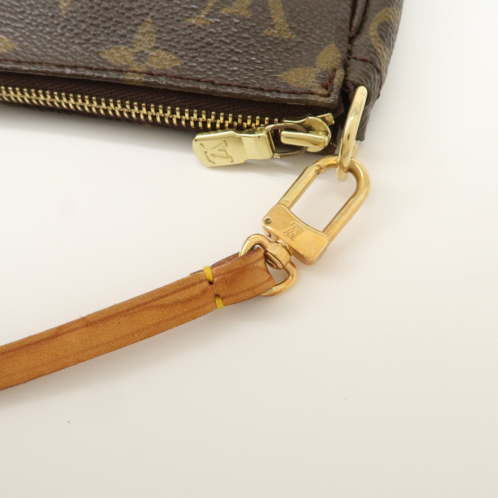 Louis Vuitton Monogram Pochette Accessoires Pouch Hand Bag M51980