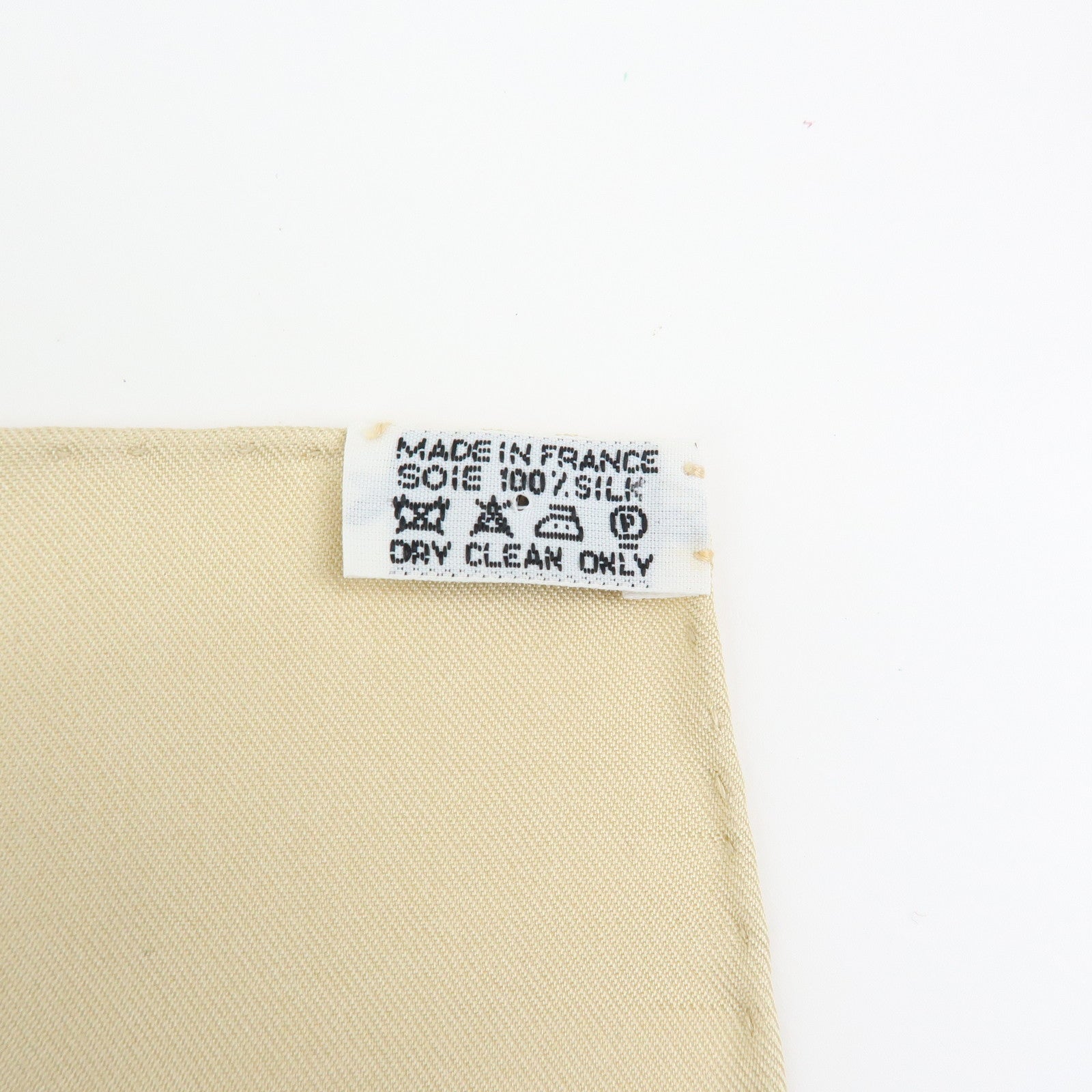 HERMES Carre 90 Silk 100% Scarf OMBRELLES ET PARAPLUIES Beige