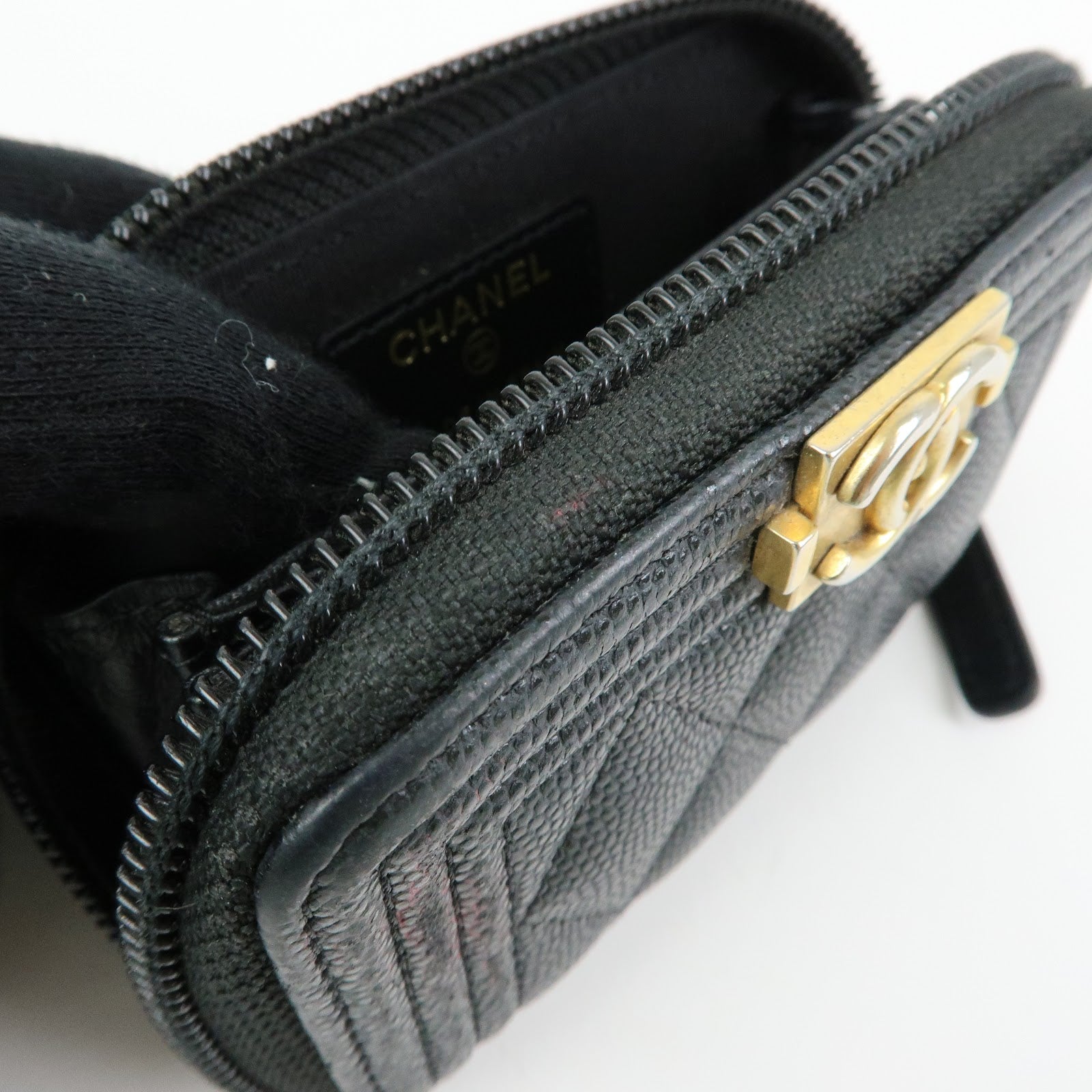 CHANEL Boy Chanel Matelasse Caviarskin Compact Wallet Black A80602
