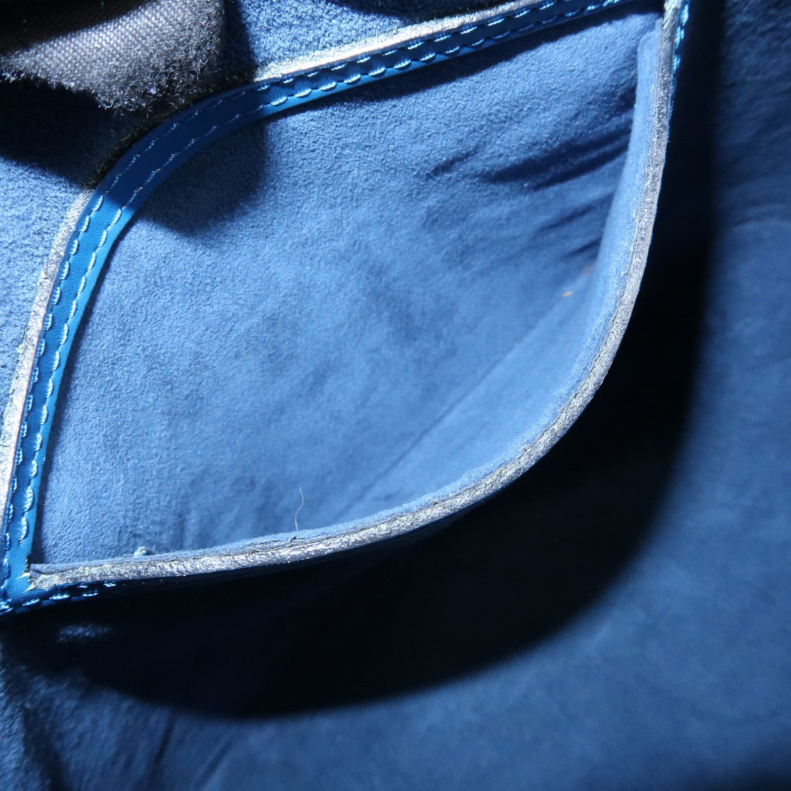 Louis Vuitton Epi Leather Alma Hand Bag Toledo Blue M52145