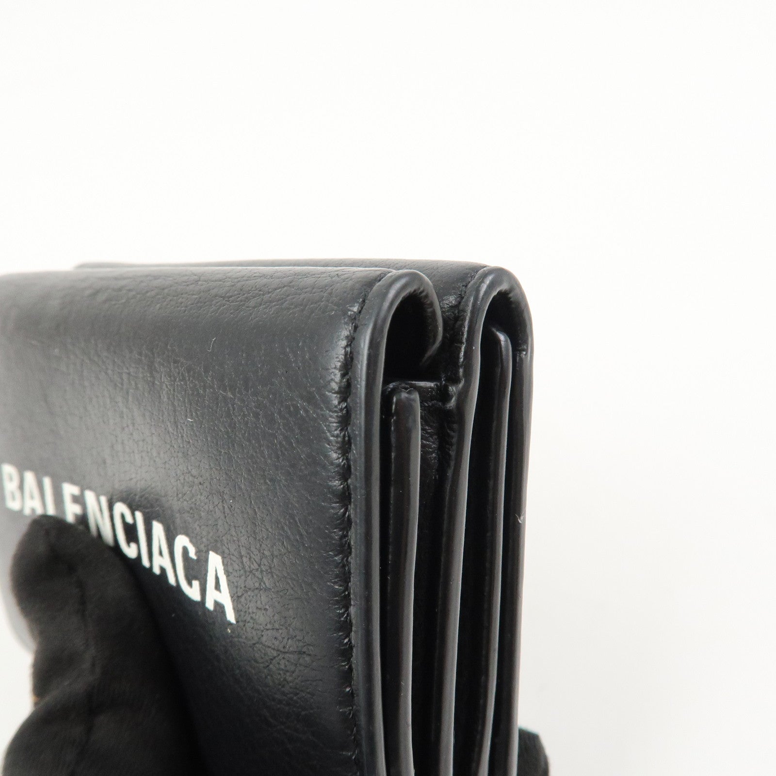 BALENCIAGA Everyday Leather Compact Tri-fold Compact Wallet Black