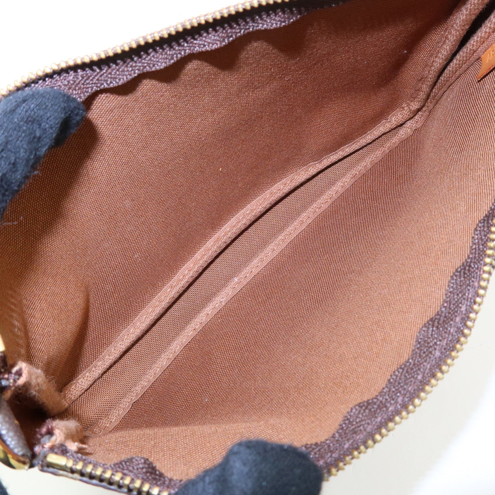 Louis Vuitton Monogram Pochette Accessoires Pouch Hand Bag M51980