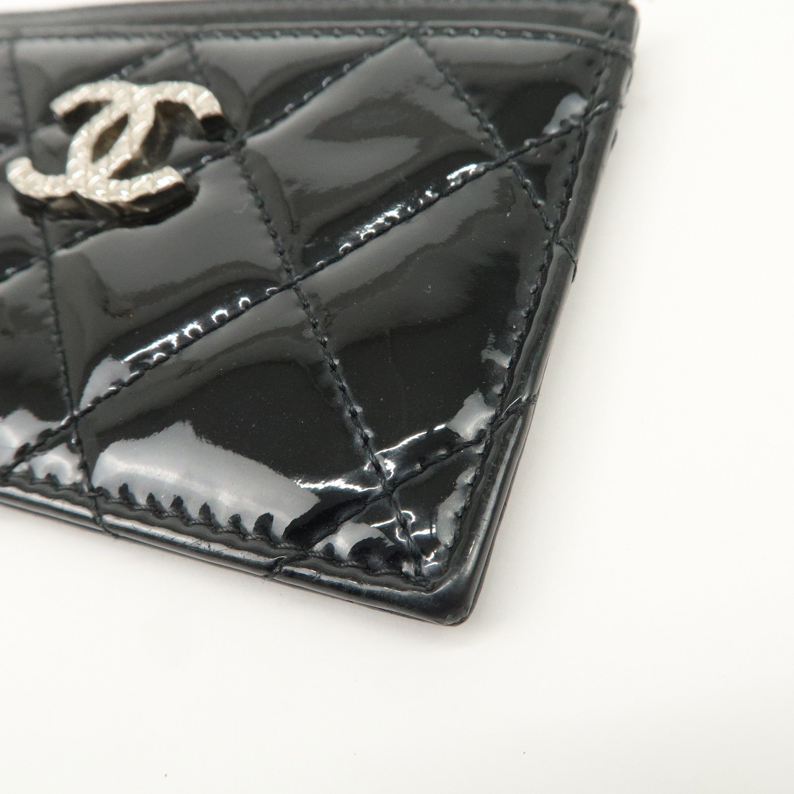 CHANEL COCO Mark Matelasse Patent Leather Card Case Black A48703