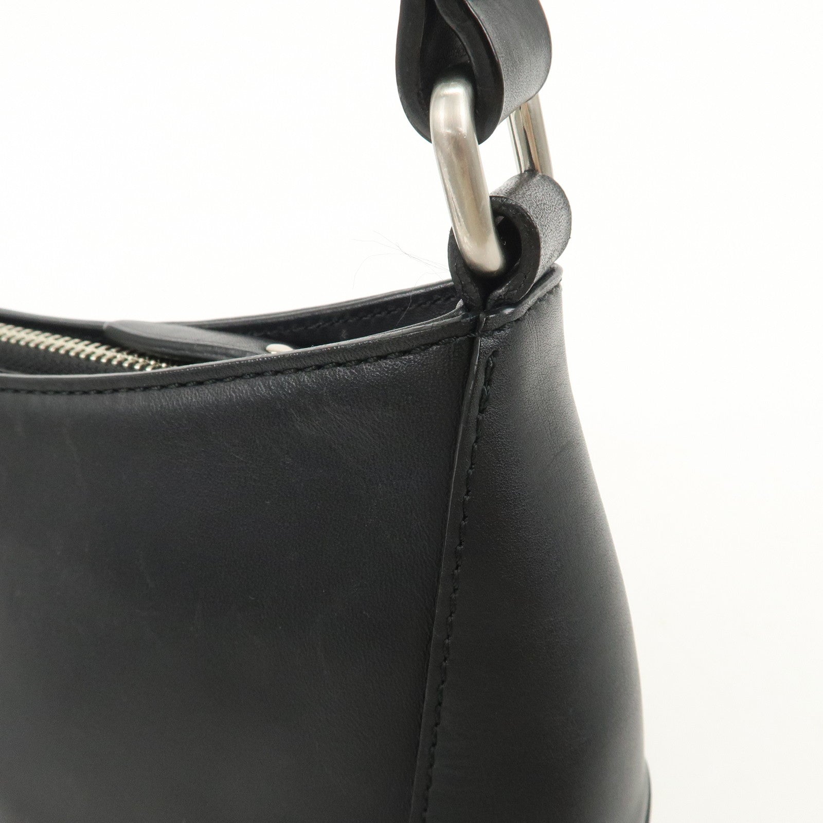 BUBERRY Logo Leather Shoulder Bag Hand Bag Black Used