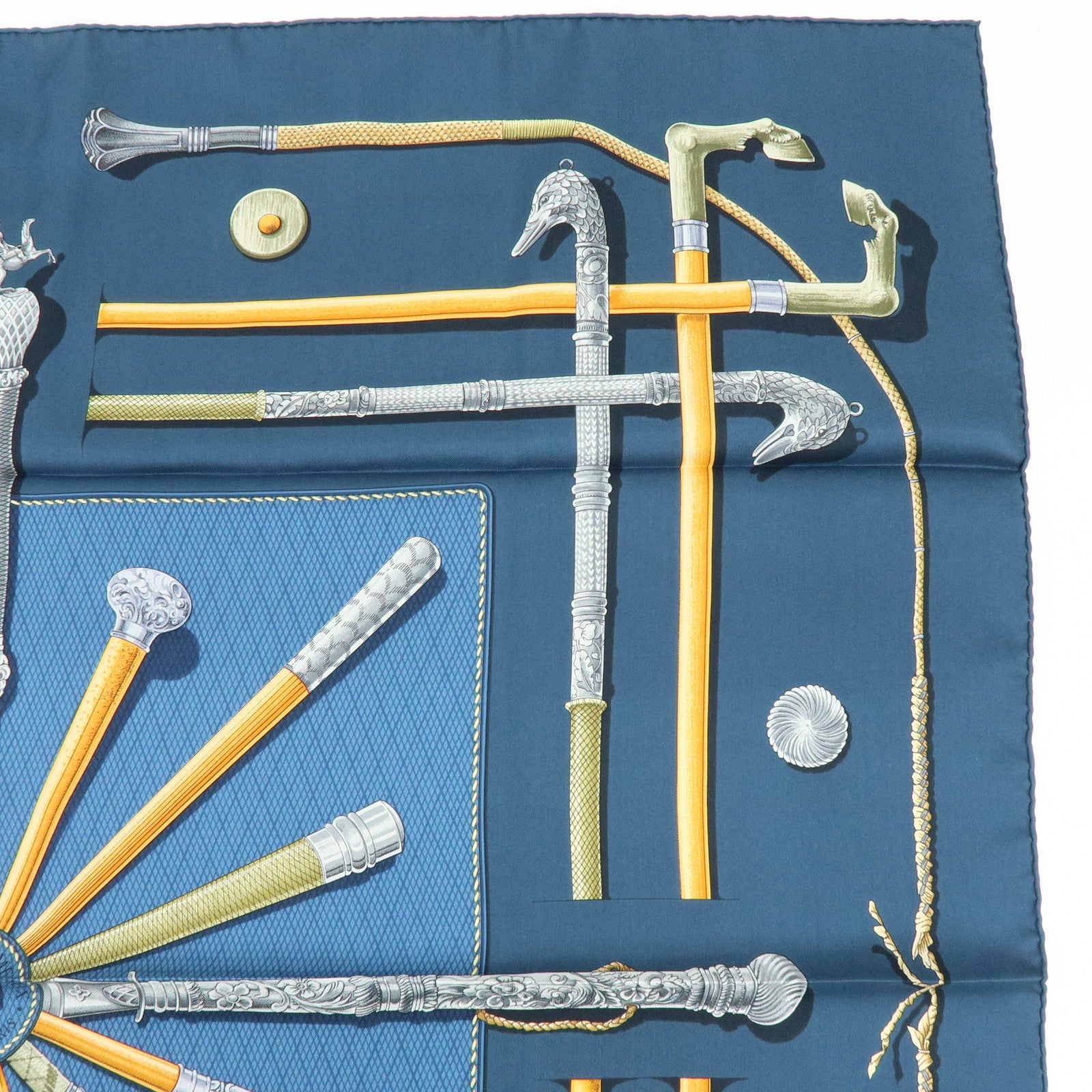 HERMES Carre 90 Silk 100% Scarf CANNES ET POMMEAUX Navy