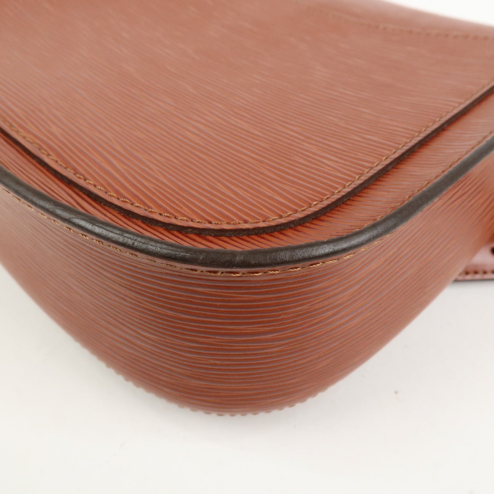Louis Vuitton Epi Saint Cloud Shoulder Bag Kenya Brown M52193