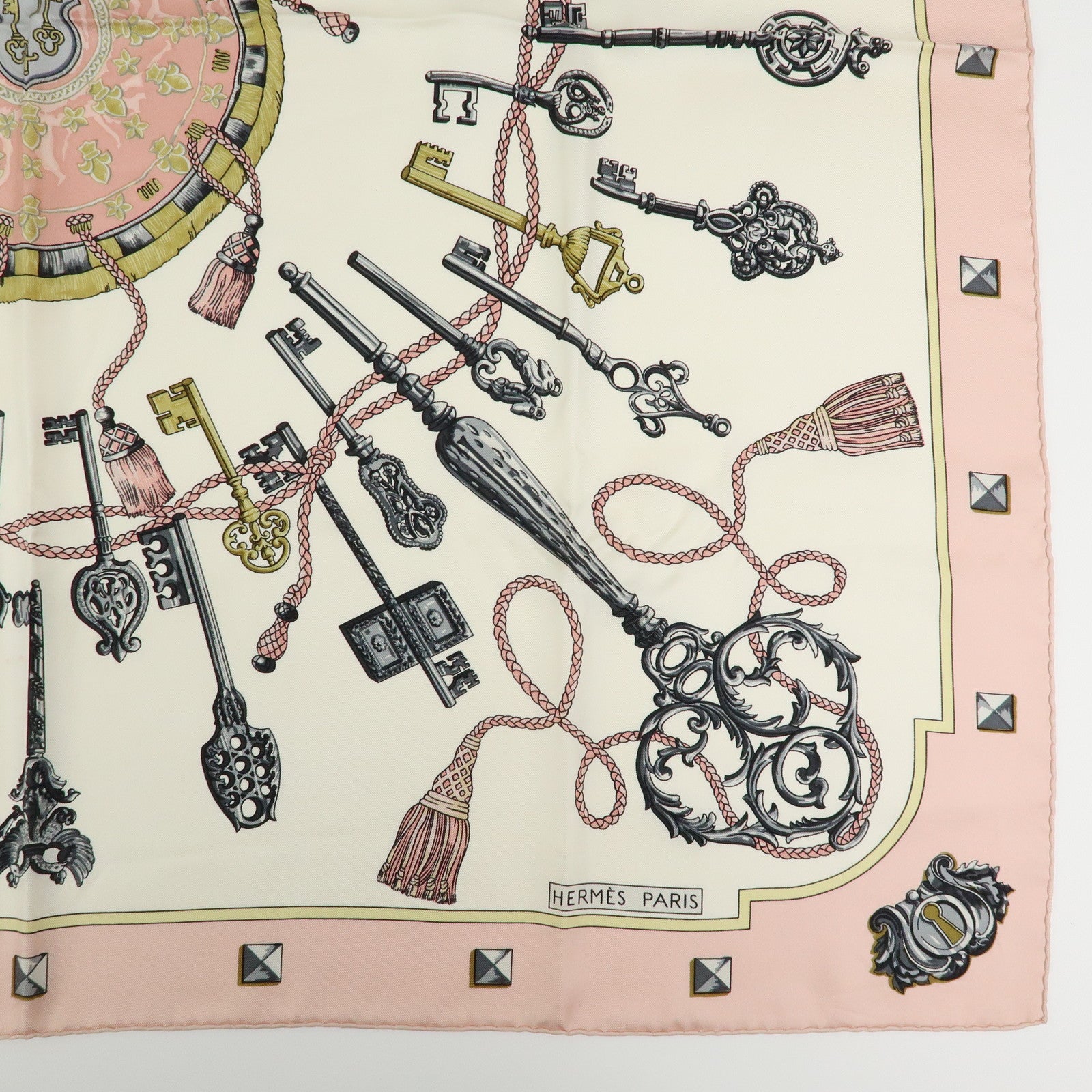 HERMES Carre 90 Silk 100% Scarf LES CLES THE KEYS RARE White Pink