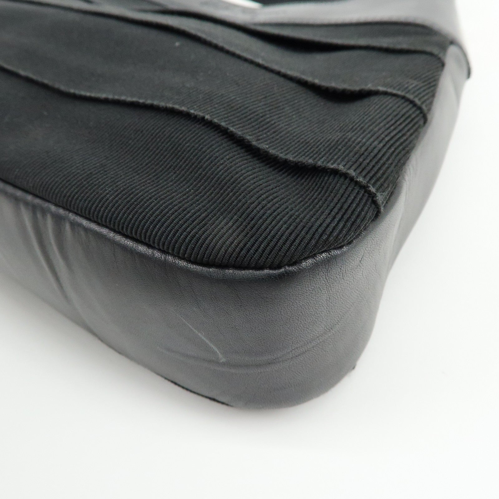 Ferragamo Vara Canvas Leather Shoulder Bag Hand Bag Black