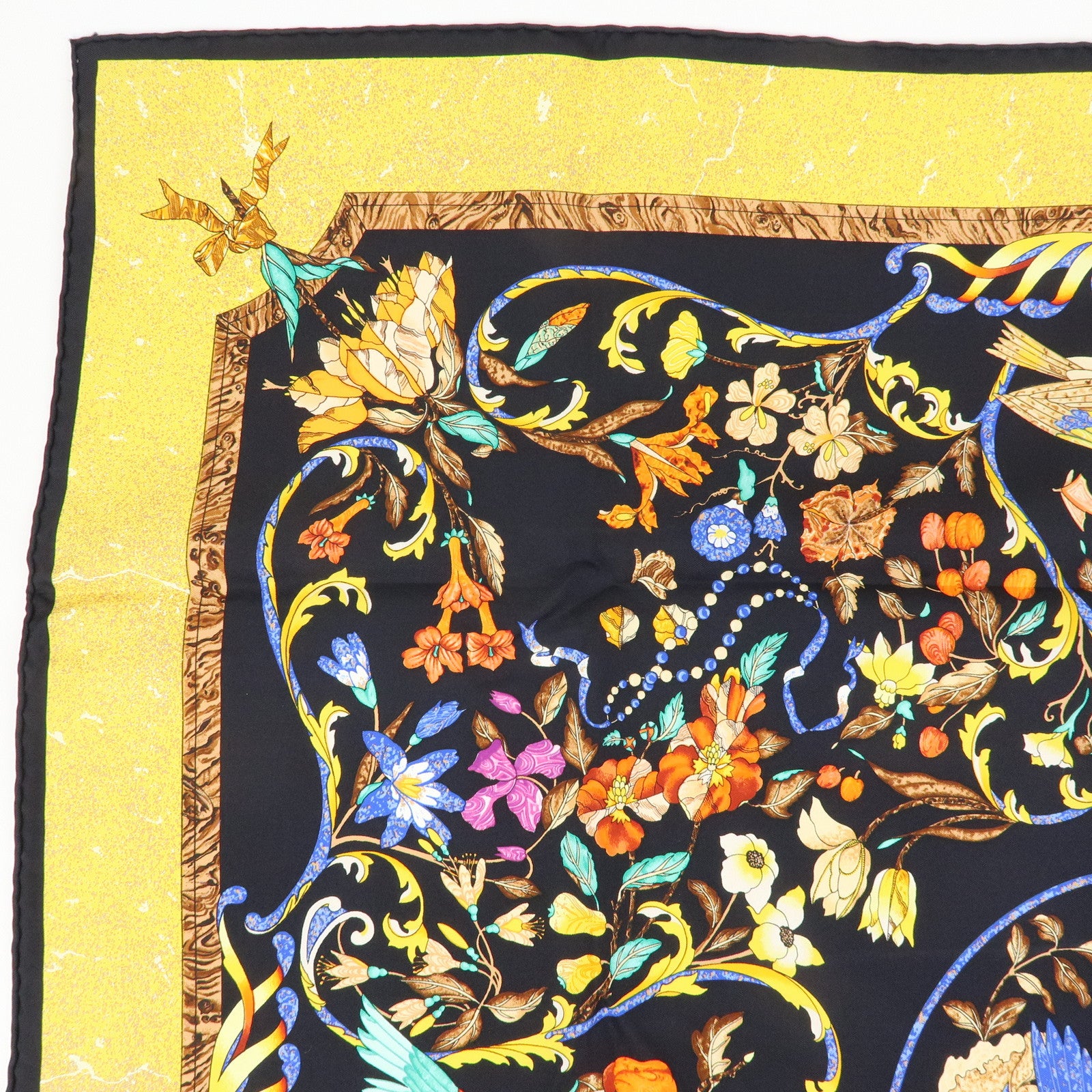 HERMES Carre 90 Silk 100% Scarf PIERRES D' ORIENT ET D' OCCIDENT