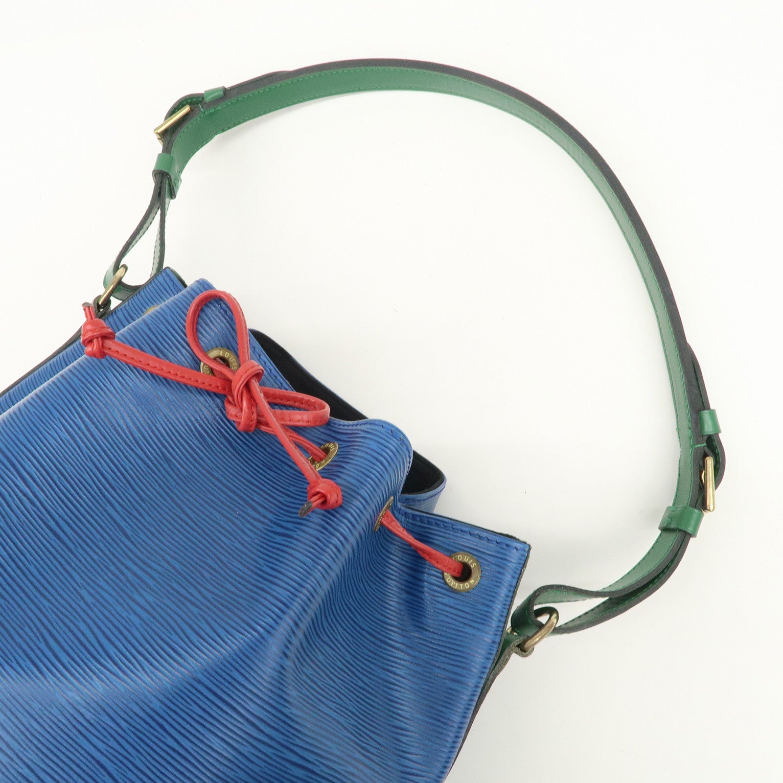 Louis Vuitton Epi Noe Tricolor Shoulder Bag Blue Green Red M44082