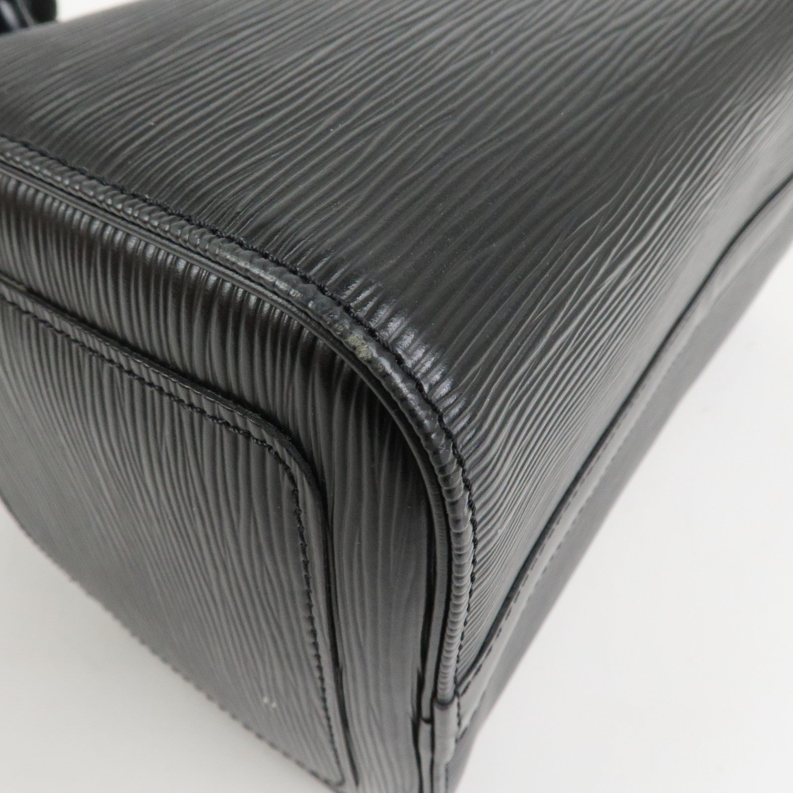 Louis Vuitton Epi Leather Speedy 25 Hand Bag Boston Bag Noir M59032