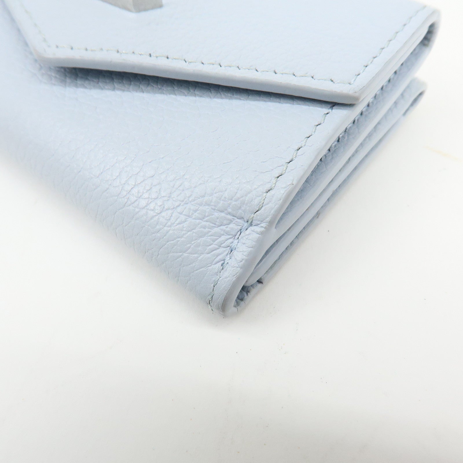 Louis Vuitton Portefeuille Lockmini Taurillon Leather Wallet M83650