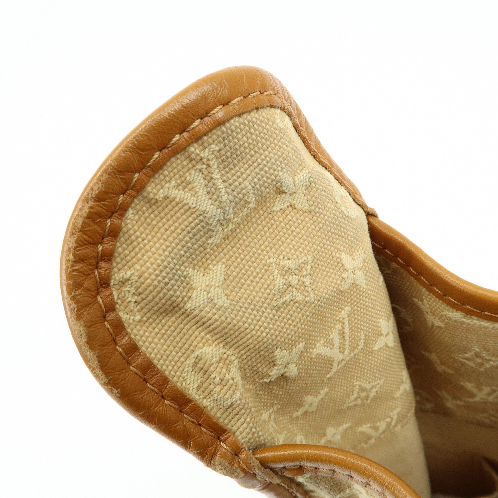 Louis Vuitton Monogram Mini Buzas Mary Kate Shoulder Bag M92323