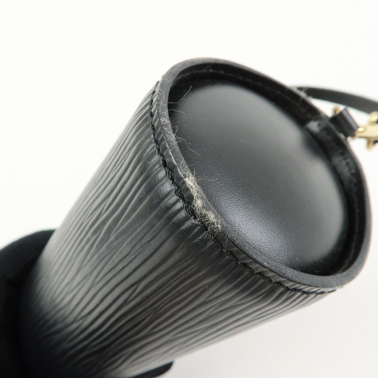 Louis Vuitton Epi Leather Mini Pouch For Soufflot Hand Bag Noir