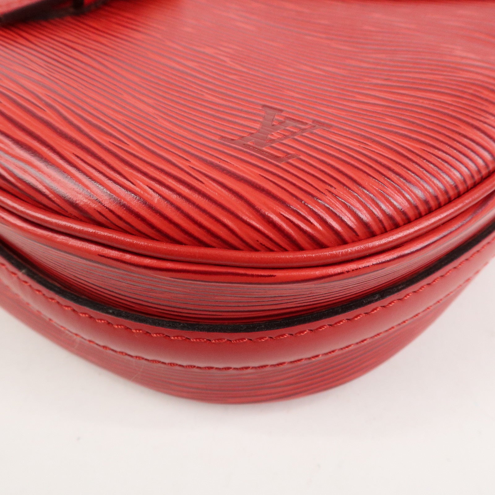 Louis Vuitton Epi Jeune Fille Shoulder Bag Castilian Red M52157