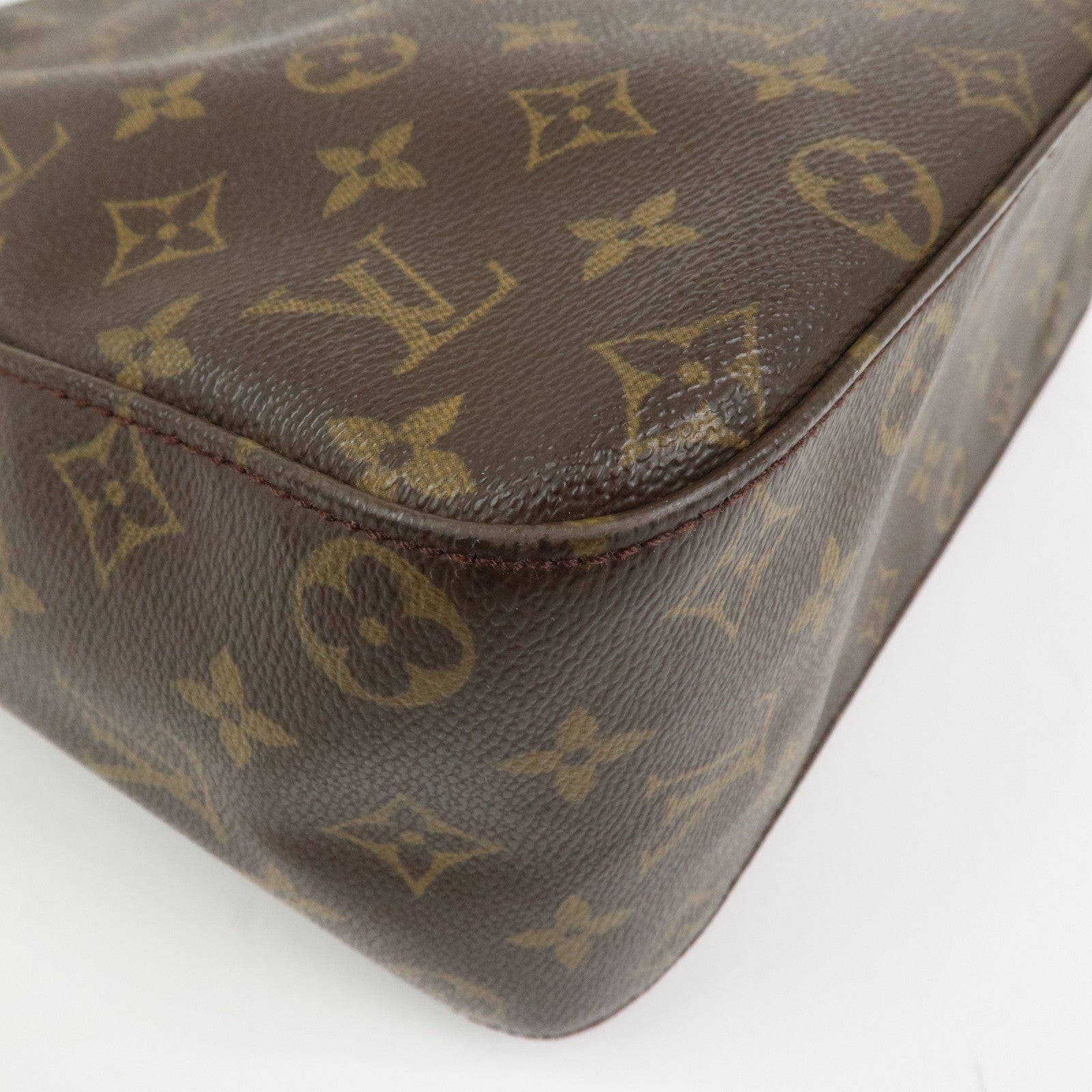 Louis Vuitton Monogram Looping GM Shoulder Bag Bown M51145