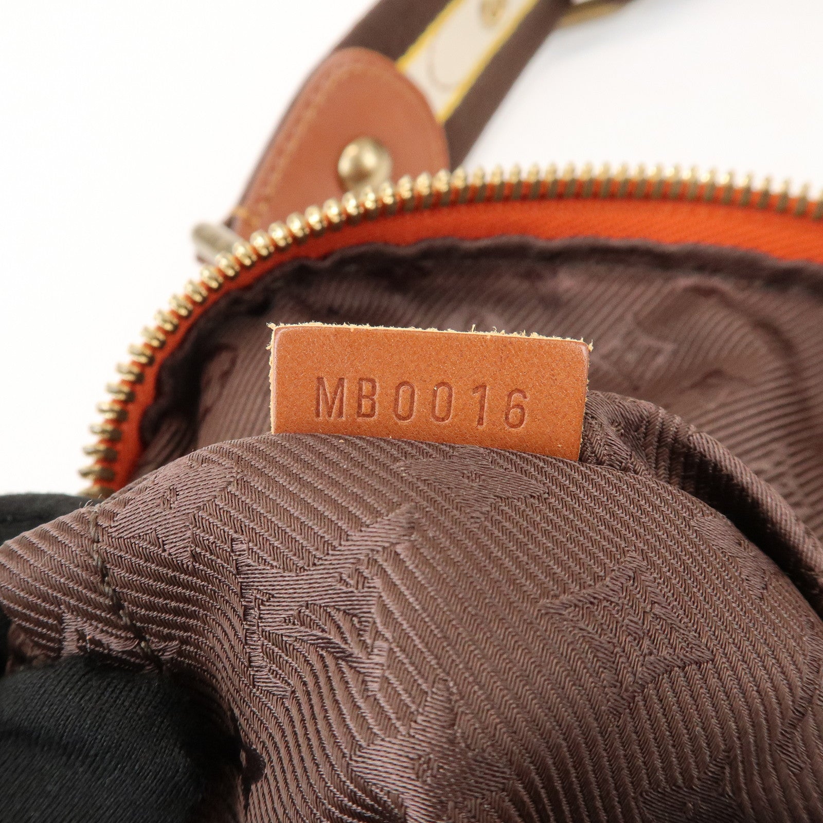 Louis Vuitton Monogram Mahina Onata GM Shoulder Bag Orange M95119