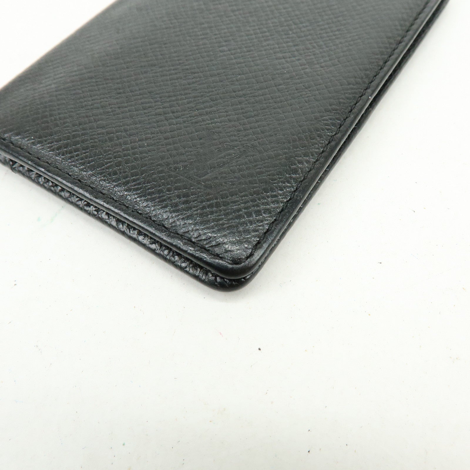 Louis Vuitton Taiga Leather Organizer de Poche Card Case M30512