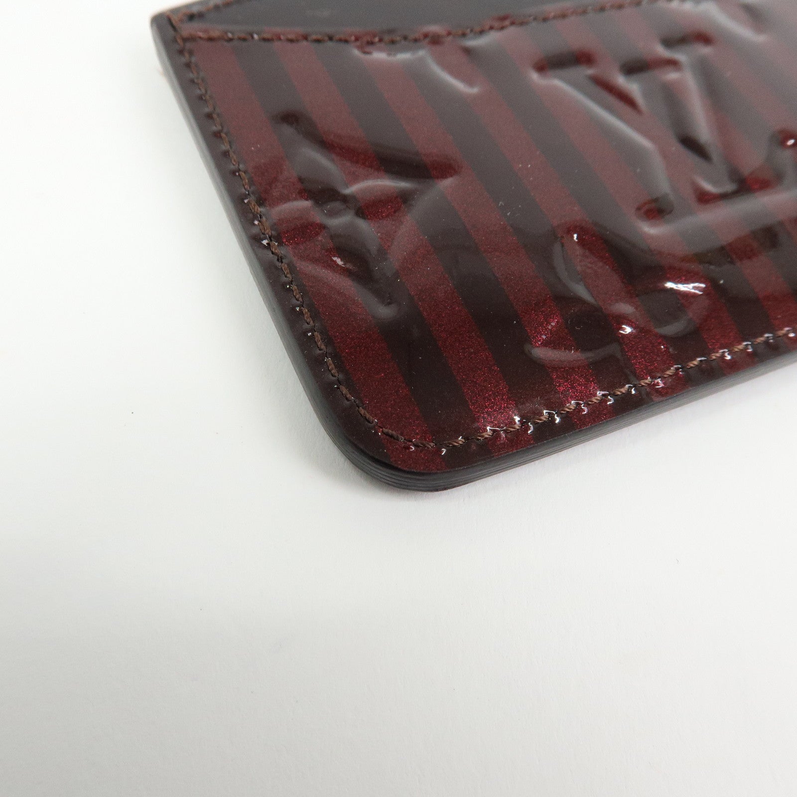 Louis Vuitton Rayures Vernis Etui Miroir Card Case Amarante PM91709