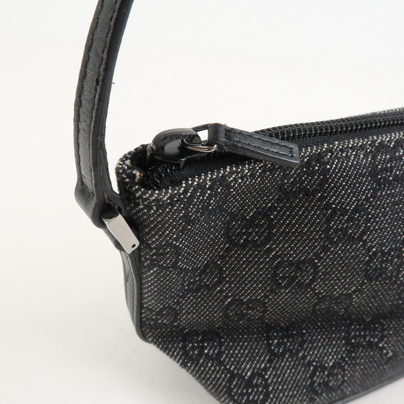 GUCCI Boat Bag Logo GG Canvas Leather Pouch Hand Bag Black 07198